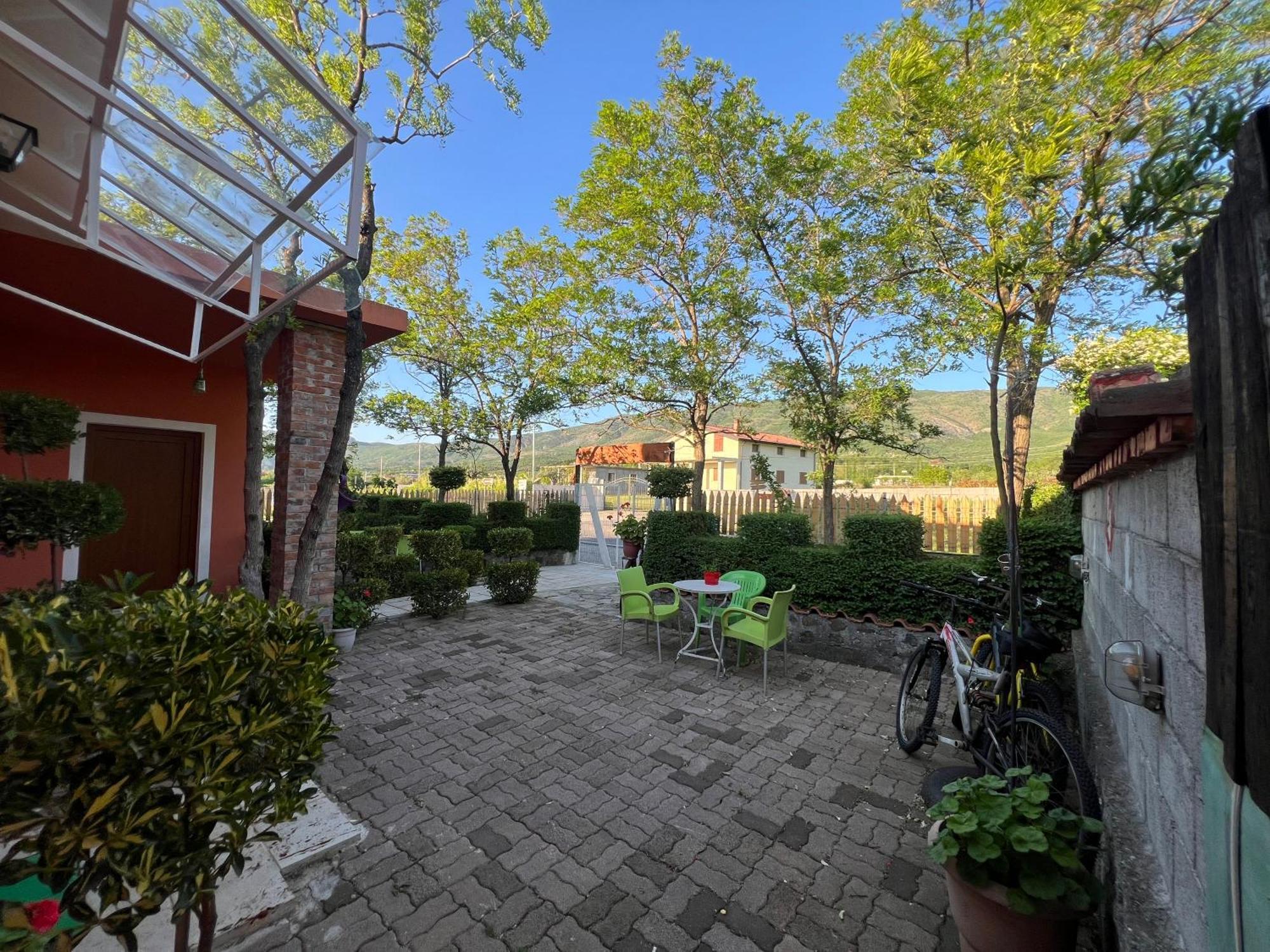 Guesthouse Koleci - Mrizi I Zanave Fishte Exteriör bild