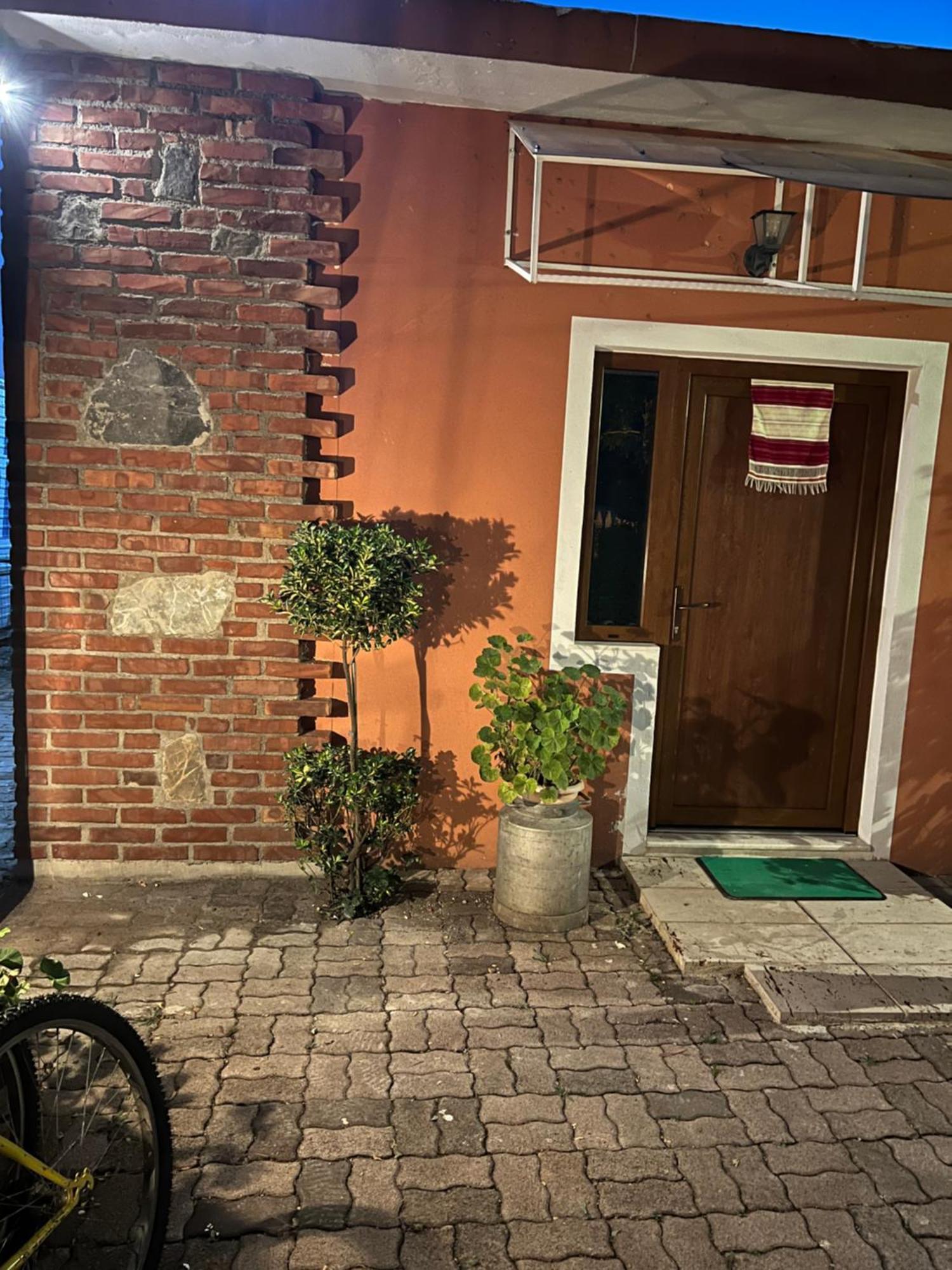 Guesthouse Koleci - Mrizi I Zanave Fishte Exteriör bild